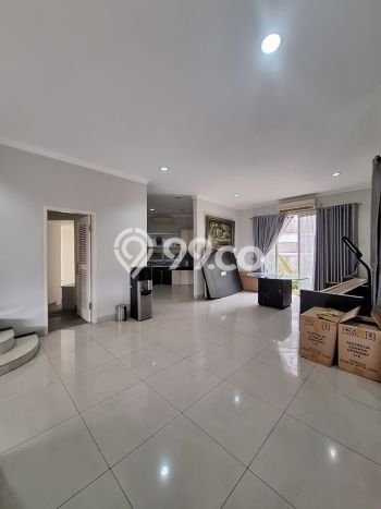 Dijual Rumah Luas Elegan Dengan View Eksklusif di Cinere, Jakarta Selatan Dijual Rumah Luas Elegan Dengan View Eksklusif di Cinere, Jakarta Selatan