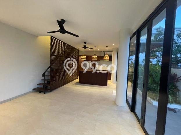 Vila di , Dimensi 300m2m², Dekat ke berbagai fasilitas umum Vila di , Dimensi 300m2m², Dekat ke berbagai fasilitas umum