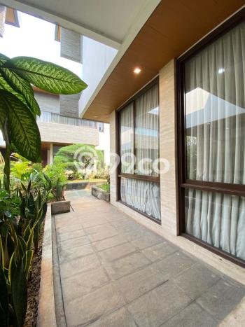 Rumah Luxury Modern Tanpa Renovasi di Kemang Jakarta Selatan Rumah Luxury Modern Tanpa Renovasi di Kemang Jakarta Selatan