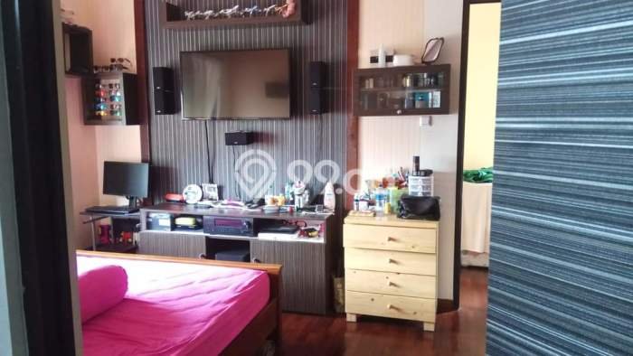 Dijual Hunian Rumah Terawat 4 KT di Cibubur, Jakarta Timur Dijual Hunian Rumah Terawat 4 KT di Cibubur, Jakarta Timur