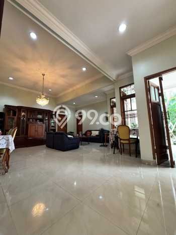 Jual Rumah Luas Megah Dengan View Cantik di Cinere, Jakarta Selatan Jual Rumah Luas Megah Dengan View Cantik di Cinere, Jakarta Selatan