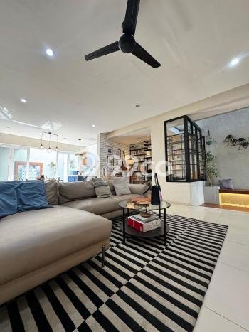 Rumah Luxury Modern Siap Huni di Lebak Bulus Jakarta Selatan Rumah Luxury Modern Siap Huni di Lebak Bulus Jakarta Selatan