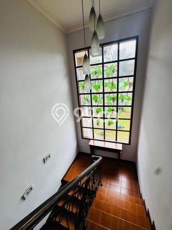 Jual Rumah Luas Elegan Dengan View Cantik di Pondok Labu, Jakarta Selatan Jual Rumah Luas Elegan Dengan View Cantik di Pondok Labu, Jakarta Selatan