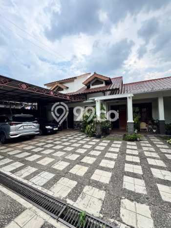Jual Rumah Luas Megah Dengan View Cantik di Cinere, Jakarta Selatan Jual Rumah Luas Megah Dengan View Cantik di Cinere, Jakarta Selatan