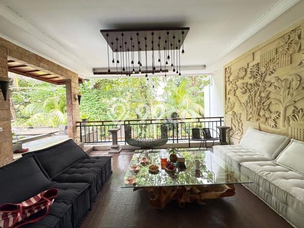 For Sale! Luxury House LT 302m2 Desain Modern di Lebak Bulus For Sale! Luxury House LT 302m2 Desain Modern di Lebak Bulus