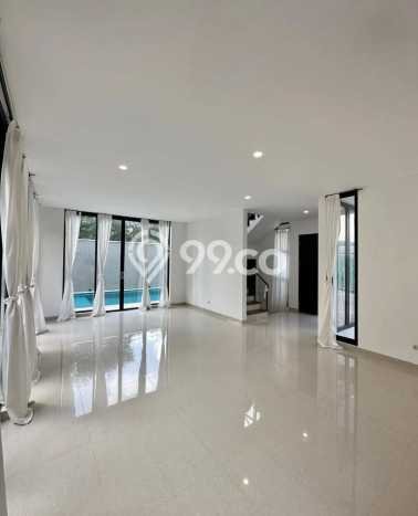 Rumah Elit Modern Tanpa Renovasi di Ampera Jakarta Selatan Rumah Elit Modern Tanpa Renovasi di Ampera Jakarta Selatan