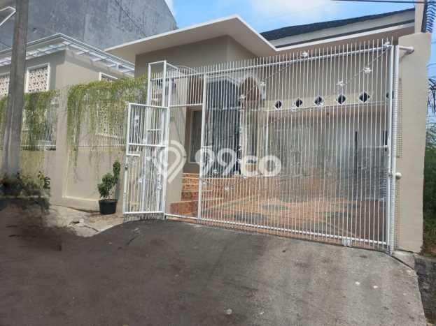 Dijual Rumah Premium dengan Fasilitas Sekitar Komplit di Cinere, Depok Dijual Rumah Premium dengan Fasilitas Sekitar Komplit di Cinere, Depok