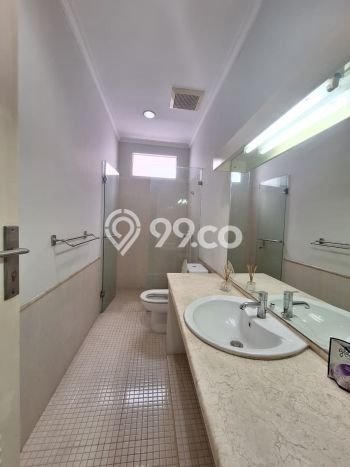 Dijual Rumah Luas Elegan Dengan View Eksklusif di Cinere, Jakarta Selatan Dijual Rumah Luas Elegan Dengan View Eksklusif di Cinere, Jakarta Selatan