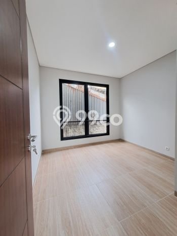 Jual Rumah Minimalis Bagus Punya 2 KT di Cilandak Jakarta Selatan SHM Jual Rumah Minimalis Bagus Punya 2 KT di Cilandak Jakarta Selatan SHM