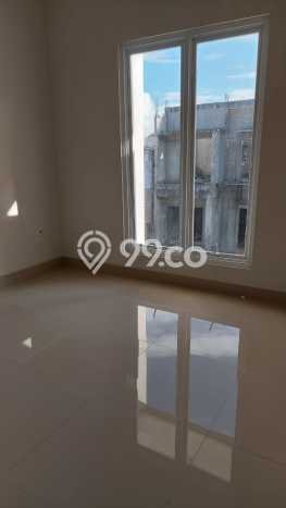 Dijual Rumah Strategis Bagus Punya 2 KT di Serpong Tangerang Selatan SHM Dijual Rumah Strategis Bagus Punya 2 KT di Serpong Tangerang Selatan SHM