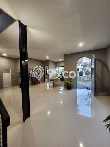 Siap Huni Hunian Elit 3 Kamar di BSD Dekat ke Mana Saja Siap Huni Hunian Elit 3 Kamar di BSD Dekat ke Mana Saja
