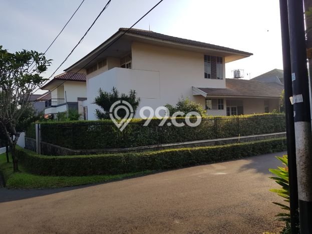 Rumah Elit Modern Siap Huni di Bintaro Jakarta Selatan Rumah Elit Modern Siap Huni di Bintaro Jakarta Selatan