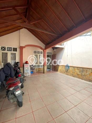 Rumah Modern Cantik 5 KT Bisa Langsung Pindah di Serpong Utara Rumah Modern Cantik 5 KT Bisa Langsung Pindah di Serpong Utara