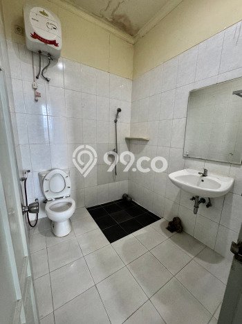 Rumah Modern Minimalis 4 Kamar Siap Huni di BSD Rumah Modern Minimalis 4 Kamar Siap Huni di BSD
