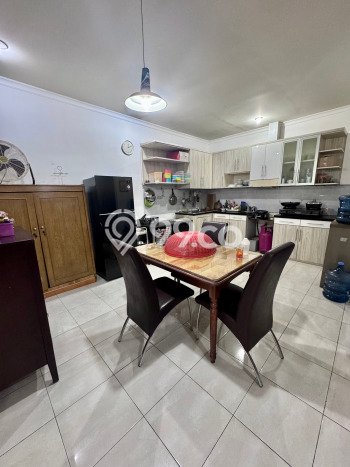 Rumah Modern Minimalis 4 Kamar Siap Huni di BSD Rumah Modern Minimalis 4 Kamar Siap Huni di BSD