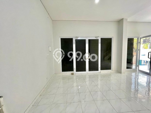 Ruko Dijual di Tangerang LT 81m2 & LB 162m2 Lokasi Terbaik! Ruko Dijual di Tangerang LT 81m2 & LB 162m2 Lokasi Terbaik!