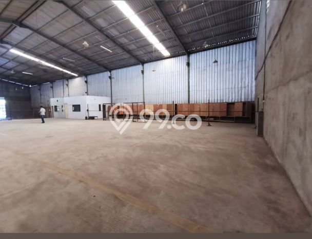 Unit Gudang Disewa Lokasi Cipondoh, Tangerang Spesifikasi Luas Bangunan 1000m2 Unit Gudang Disewa Lokasi Cipondoh, Tangerang Spesifikasi Luas Bangunan 1000m2