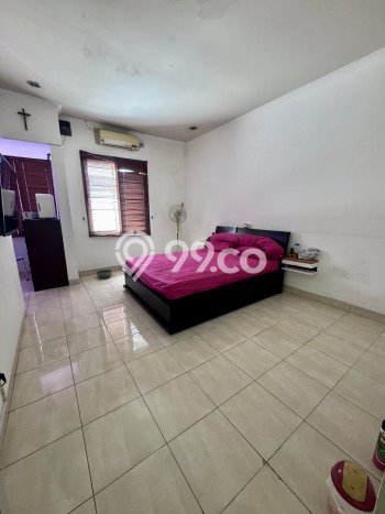 Rumah Modern Minimalis 4 Kamar Siap Huni di BSD Rumah Modern Minimalis 4 Kamar Siap Huni di BSD