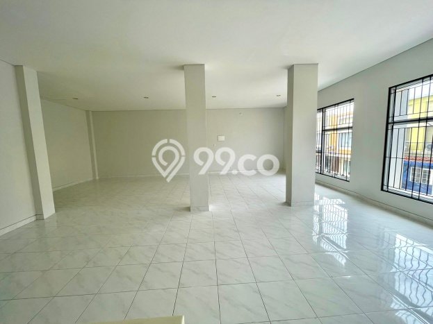 Ruko Dijual di Tangerang LT 81m2 & LB 162m2 Lokasi Terbaik! Ruko Dijual di Tangerang LT 81m2 & LB 162m2 Lokasi Terbaik!