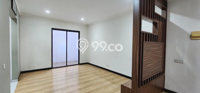 HOT DEAL! Rumah di BSD, 2 KM, Lingkungan Strategis, Luas 112m² Bangunan 150m² HOT DEAL! Rumah di BSD, 2 KM, Lingkungan Strategis, Luas 112m² Bangunan 150m²