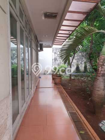 Jual Rumah Luas Elegan Dengan View Cantik di Kedoya, Jakarta Barat Jual Rumah Luas Elegan Dengan View Cantik di Kedoya, Jakarta Barat