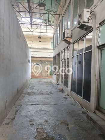 Jual Rumah Luas Elegan Dengan View Cantik di Kedoya, Jakarta Barat Jual Rumah Luas Elegan Dengan View Cantik di Kedoya, Jakarta Barat