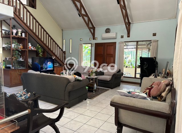 Ready to Use! Luxury House LT 1060m2 Desain Elegan di Sudirman Ready to Use! Luxury House LT 1060m2 Desain Elegan di Sudirman