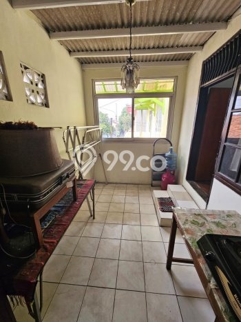 Dijual Hunian Rumah Terawat 7 KT di Sarijadi, Bandung Dijual Hunian Rumah Terawat 7 KT di Sarijadi, Bandung
