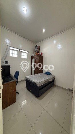 Rumah Elit LB 250m2 Siap Huni Desain Elegan di Singgasana, Bandung Rumah Elit LB 250m2 Siap Huni Desain Elegan di Singgasana, Bandung