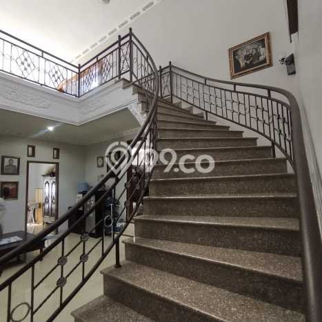Rumah Elit Modern Tanpa Renovasi di Parongpong Bandung Rumah Elit Modern Tanpa Renovasi di Parongpong Bandung