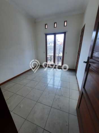 Rumah Modern Minimalis 3 KT Siap Huni di Cimahi Tengah Rumah Modern Minimalis 3 KT Siap Huni di Cimahi Tengah