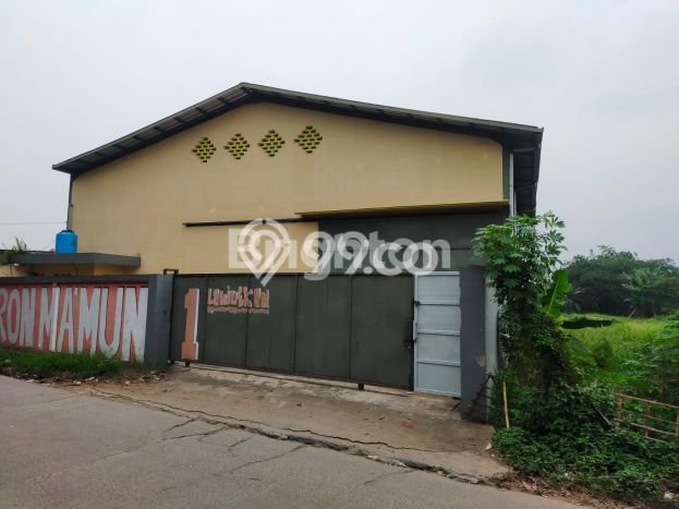 LOKASI PREMIUM! Gudang di Curug, Luas 342m2m², Akses Strategis LOKASI PREMIUM! Gudang di Curug, Luas 342m2m², Akses Strategis