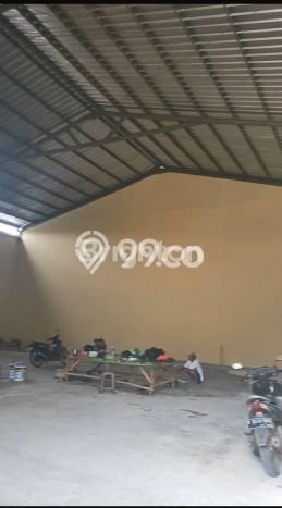LOKASI PREMIUM! Gudang di Curug, Luas 342m2m², Akses Strategis LOKASI PREMIUM! Gudang di Curug, Luas 342m2m², Akses Strategis