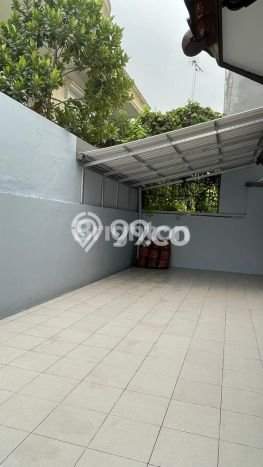 Disewakan! Rumah 4 Kamar Tidur &
3 Kamar Mandi di Lippo Karawaci, Tangerang Disewakan! Rumah 4 Kamar Tidur &
3 Kamar Mandi di Lippo Karawaci, Tangerang