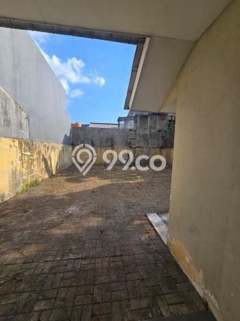 Komersial Bagus Dijual LB 200m2 Lokasi Strategis Tangerang Area Cocok untuk Berbisnis Komersial Bagus Dijual LB 200m2 Lokasi Strategis Tangerang Area Cocok untuk Berbisnis