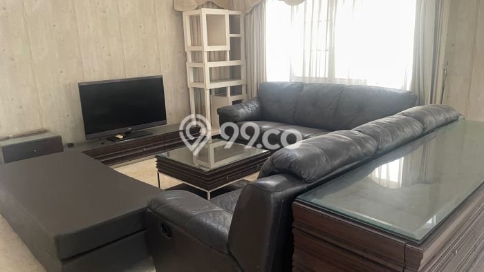 Rumah Sewa Tangerang LT 315m2 LB 250m2 Kawasan Lippo Karawaci Rumah Sewa Tangerang LT 315m2 LB 250m2 Kawasan Lippo Karawaci