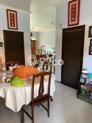 Rumah Luxury Modern Siap Huni di Kedung Doro Surabaya Rumah Luxury Modern Siap Huni di Kedung Doro Surabaya