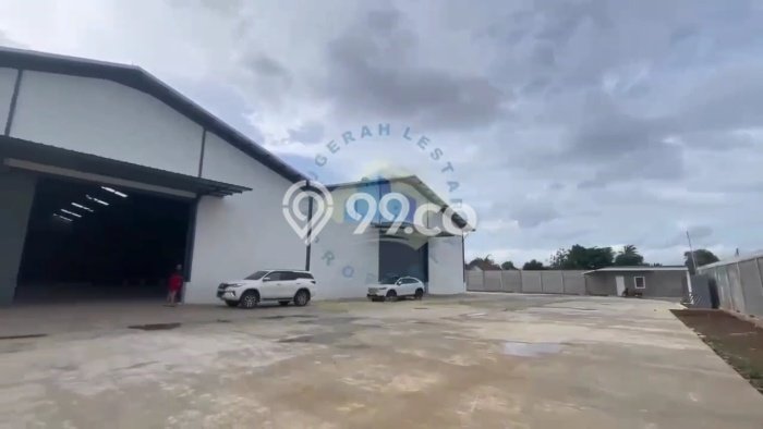Disewakan Gudang komersial di Legok luas bangunan 2300m2 Disewakan Gudang komersial di Legok luas bangunan 2300m2