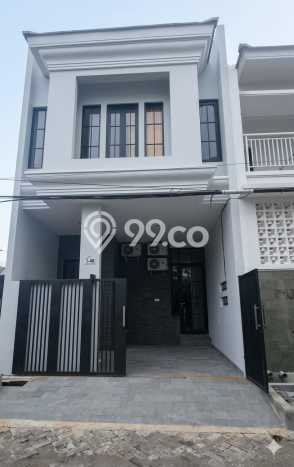 For Sale Rumah 7 Kamar Lokasi Ideal Bagus dan Strategis di Rungkut For Sale Rumah 7 Kamar Lokasi Ideal Bagus dan Strategis di Rungkut