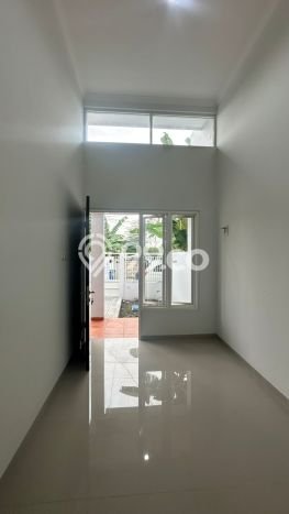 Jual Rumah Eksklusif 2 KT di Wonorejo, Surabaya Jual Rumah Eksklusif 2 KT di Wonorejo, Surabaya