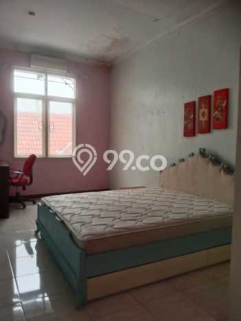 For Sale Rumah 4 Kamar Lokasi Ideal Nyaman dan Strategis di Sidoarjo For Sale Rumah 4 Kamar Lokasi Ideal Nyaman dan Strategis di Sidoarjo
