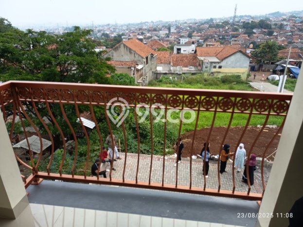 Dijual Rumah 3 Kamar Lokasi Strategis Nyaman dan Strategis di Cileunyi Dijual Rumah 3 Kamar Lokasi Strategis Nyaman dan Strategis di Cileunyi