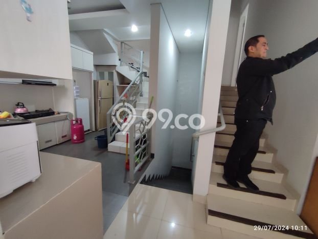 Rumah Mewah LB 200m2 Siap Huni Desain Elegan di Setiabudi, Bandung Rumah Mewah LB 200m2 Siap Huni Desain Elegan di Setiabudi, Bandung