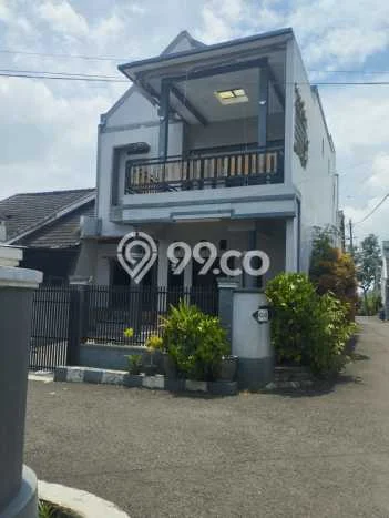 Rumah Luas Asri 4 KT Siap Huni di Dago Bandung Rumah Luas Asri 4 KT Siap Huni di Dago Bandung