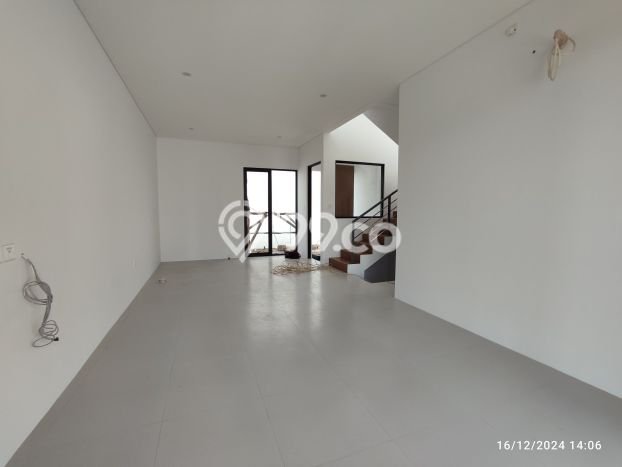 For Sale! Premium House LT 193m2 Desain Modern di Cigadung For Sale! Premium House LT 193m2 Desain Modern di Cigadung