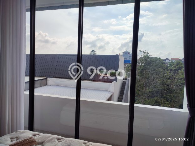 Rumah Mewah Siap Huni LT 178m2 di Coblong, Bandung Rumah Mewah Siap Huni LT 178m2 di Coblong, Bandung