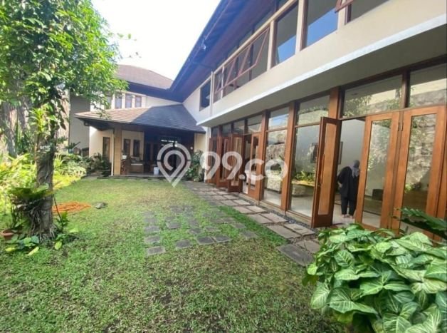 Rumah di Kawasan Coblong, Lingkungan Elite 7 KT Rumah di Kawasan Coblong, Lingkungan Elite 7 KT