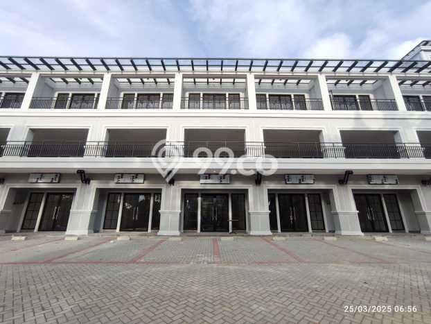 Ruko Bagus LT 90m2 LB 315m2 Dijual di Arcamanik Bandung Ruko Bagus LT 90m2 LB 315m2 Dijual di Arcamanik Bandung