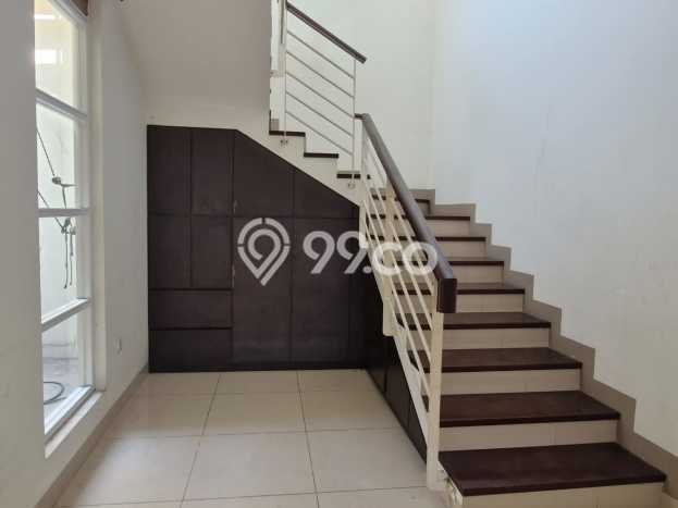HOT DEAL! Rumah Berkualitas area , Bandung, LT 141m2m² Bangunan 140m2m² HOT DEAL! Rumah Berkualitas area , Bandung, LT 141m2m² Bangunan 140m2m²