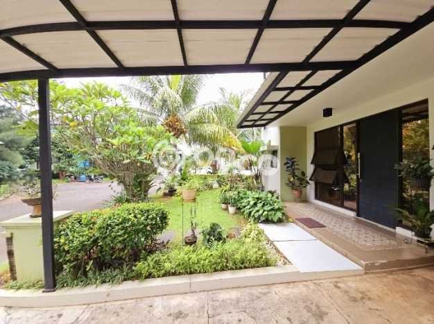 For Sale! Premium House LT 303m2 Desain Modern di Legenda Wisata For Sale! Premium House LT 303m2 Desain Modern di Legenda Wisata